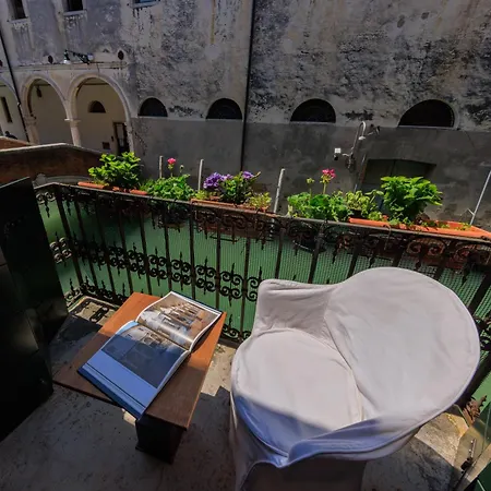Corte Nova Venice